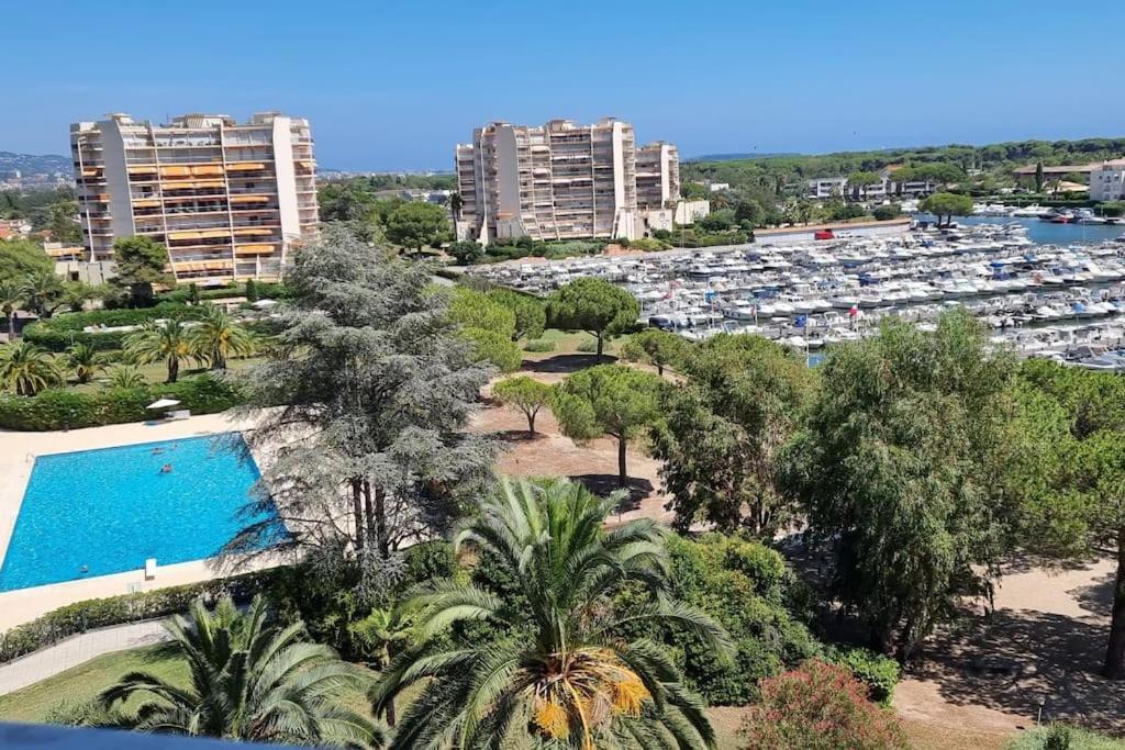 Apartment Avec Vue Sur Marina Et - 2 Adultes Et 1 Enfant Maximum Mandelieu-la-Napoule